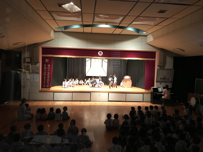 スポットが当たるとドキドキするなぁ