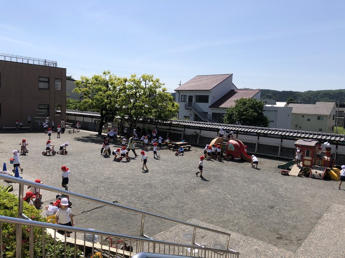 いろんな遊びが展開されています