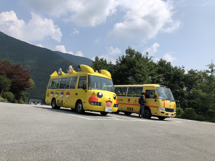 みんなを安全に運んでくれるバスたち。整備点検、清掃は運転手さんたちと奥住自動車さん!