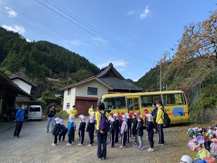 森インストラクター中島大輔先生のお話を聞きます