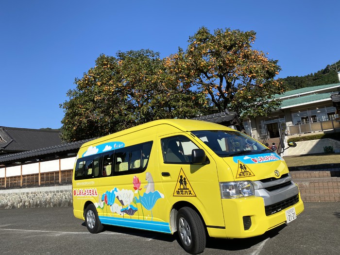 あおぞらバスのデザインはちゃんちき堂のかおりさんです！！