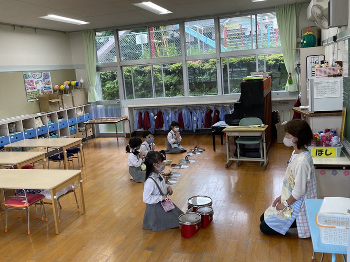 年長さんたちパート練習でマーチング頑張ってますよ♪