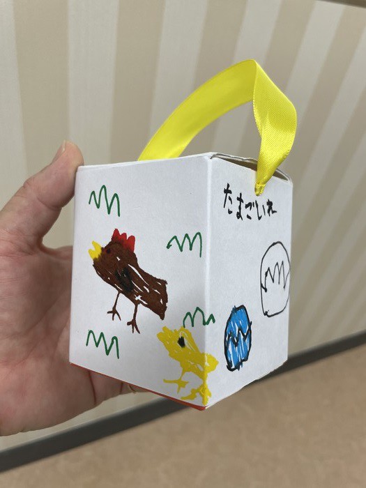 とってもかわいいたまごケースを作ってくれました。